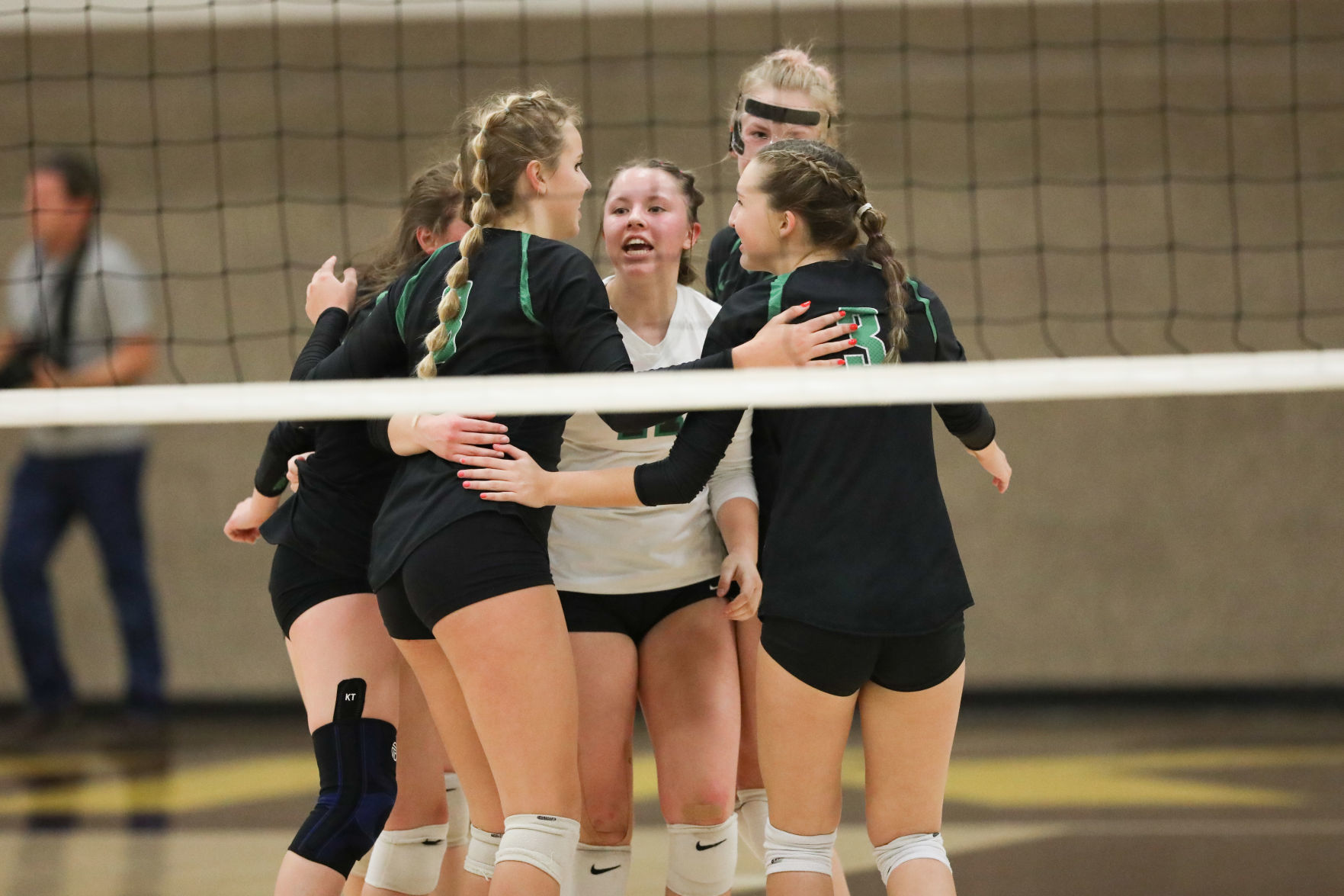 Sweet Home vs. Valley Catholic Volleyball Championship
